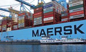 Maersk очолює рейтинг компаній з максимальною кількістю суден, які простоюють